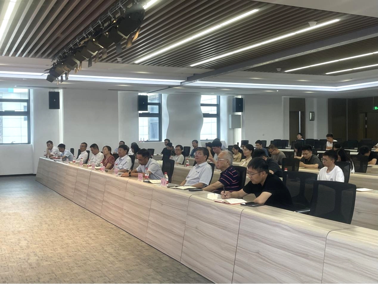 图片3.jpg 图片3.jpg