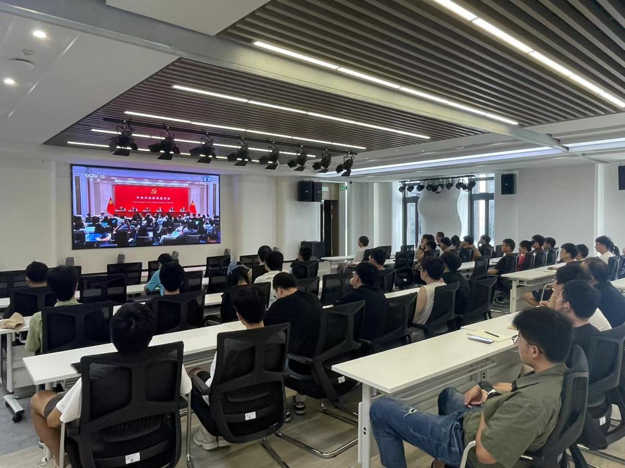 图片24.jpg 图片24.jpg